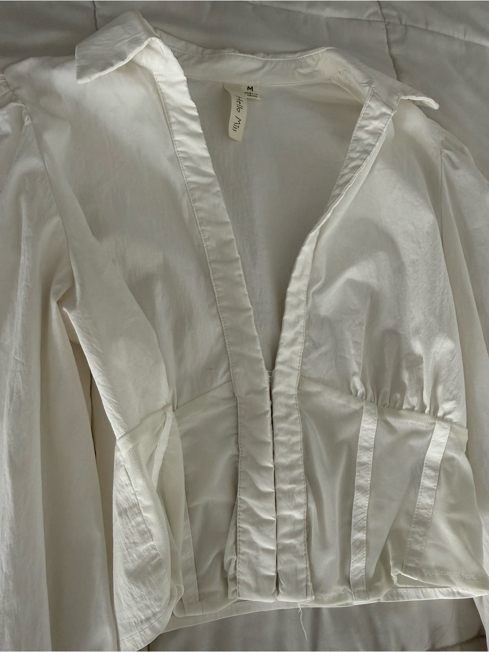 Cropped White Button-Front Blouse office siren vibes - Picture 2 of 2